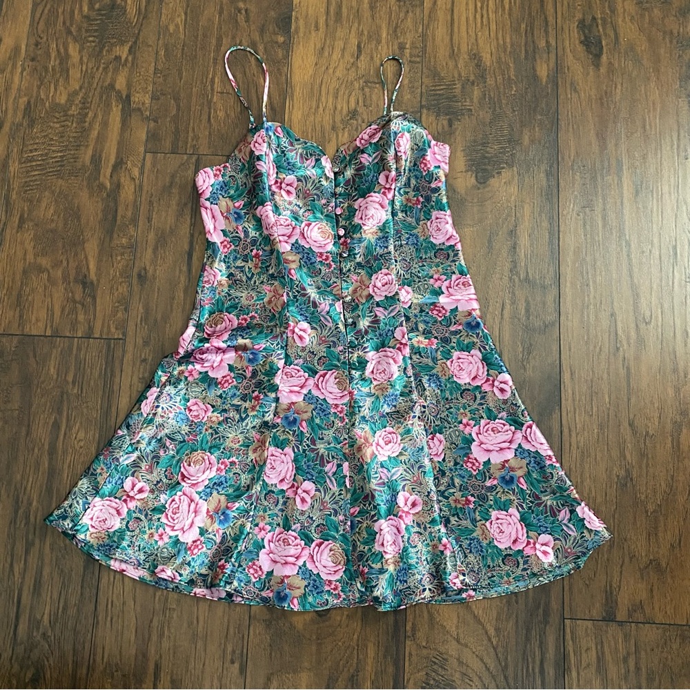 Vintage gold label floral Victoria Secret satin slip Small